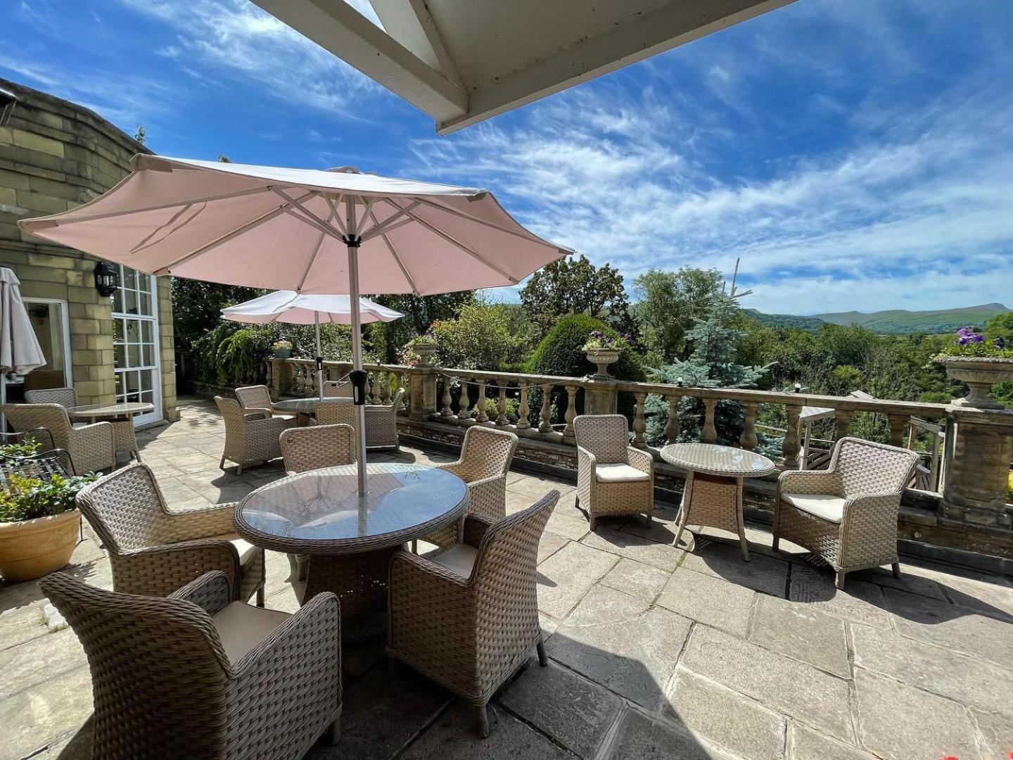 Peterstone Court Country House Restaurant & Spa Brecon Exteriör bild